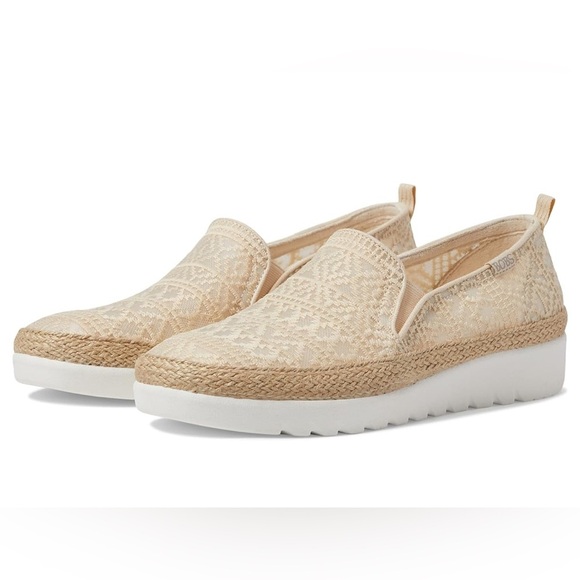 Bob's from Sketchers Memory Foam Cream Beachy Espadrilles Sz 9 Vacation Coastal - Picture 1 of 8